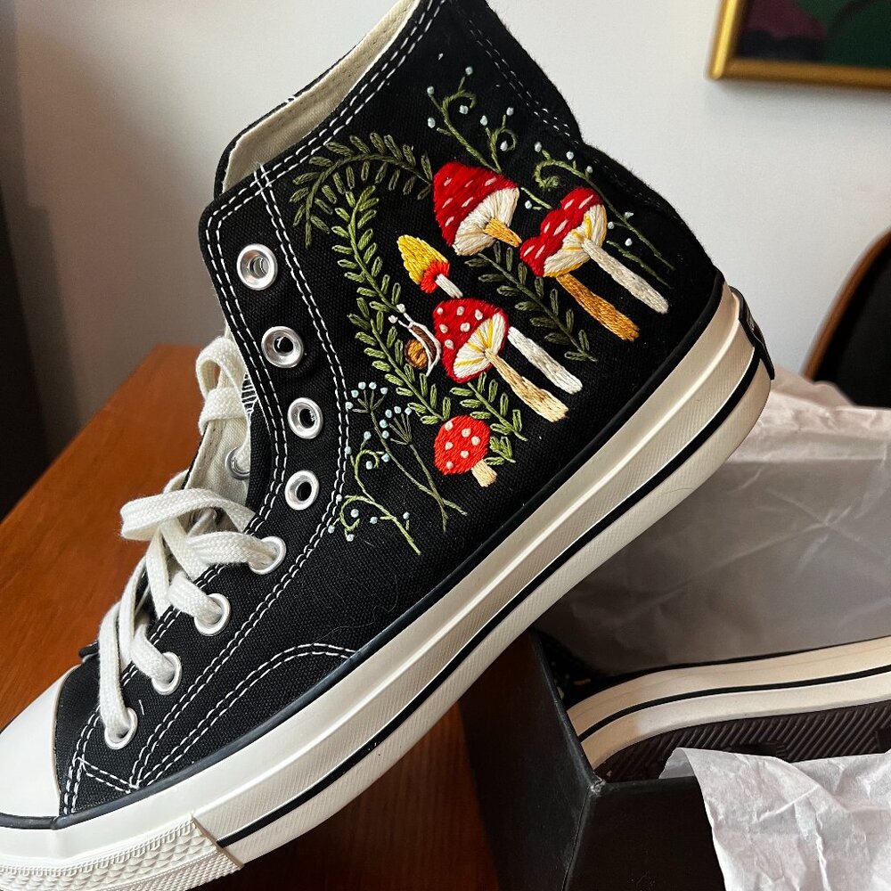 NEW IN BOX embroidered Mushroom Converse High Tops